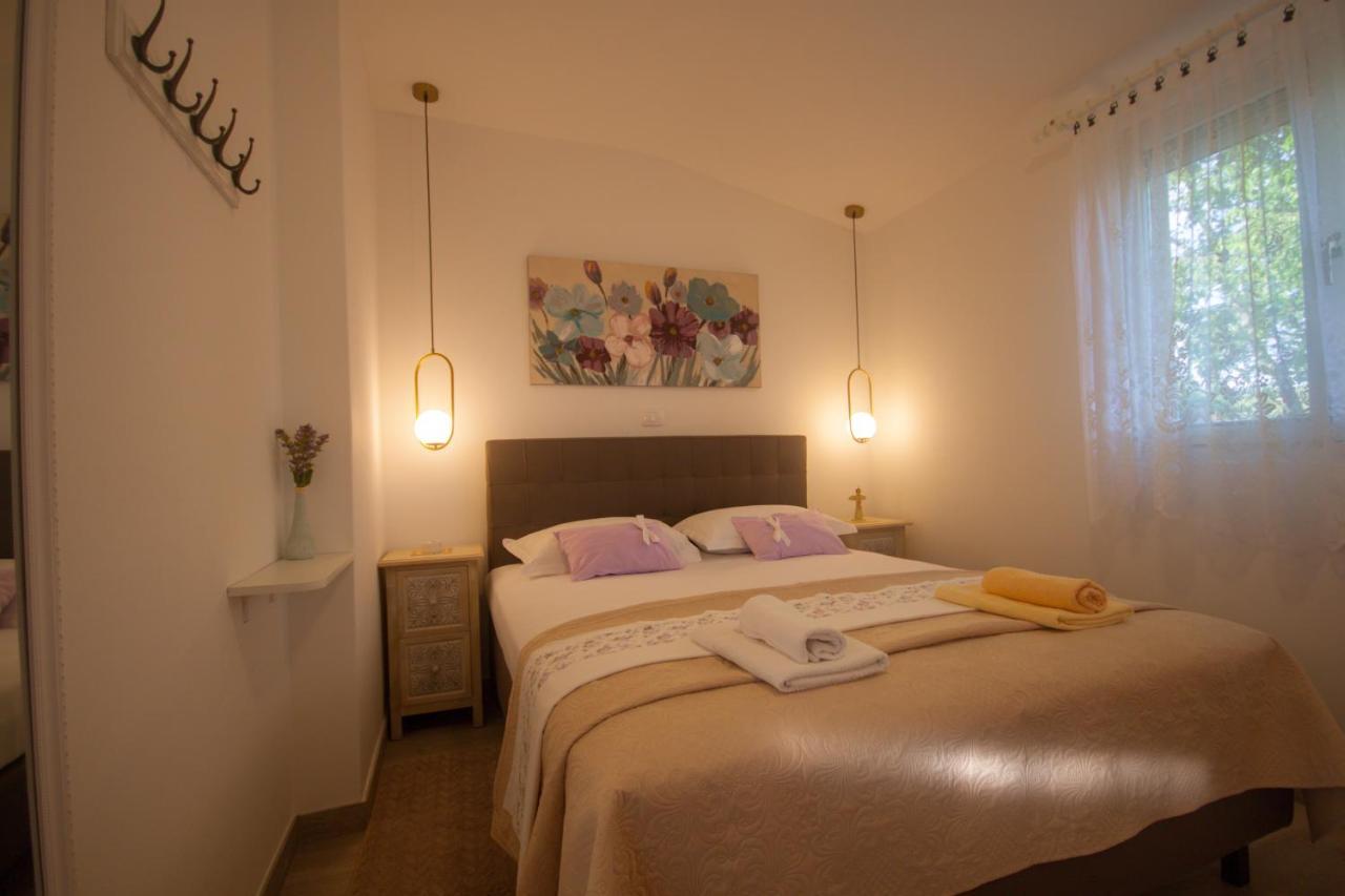Apartments Cvelic Milovcic Malinska Luaran gambar