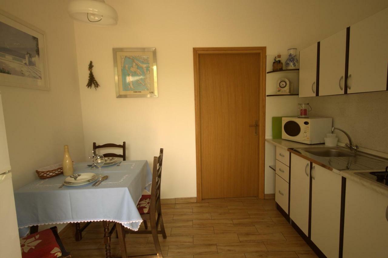 Apartments Cvelic Milovcic Malinska Luaran gambar